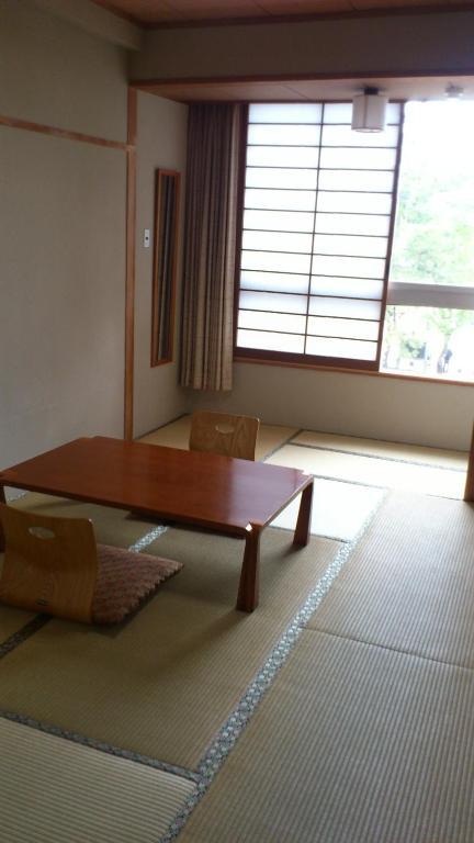 Yamaichi Bekkan Hatsukaichi Quarto foto